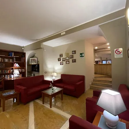 Posta Hotel 3*